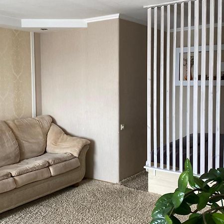 Apartment In The Center Cherkasy Bagian luar foto