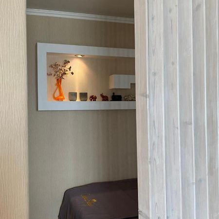 Apartment In The Center Cherkasy Bagian luar foto
