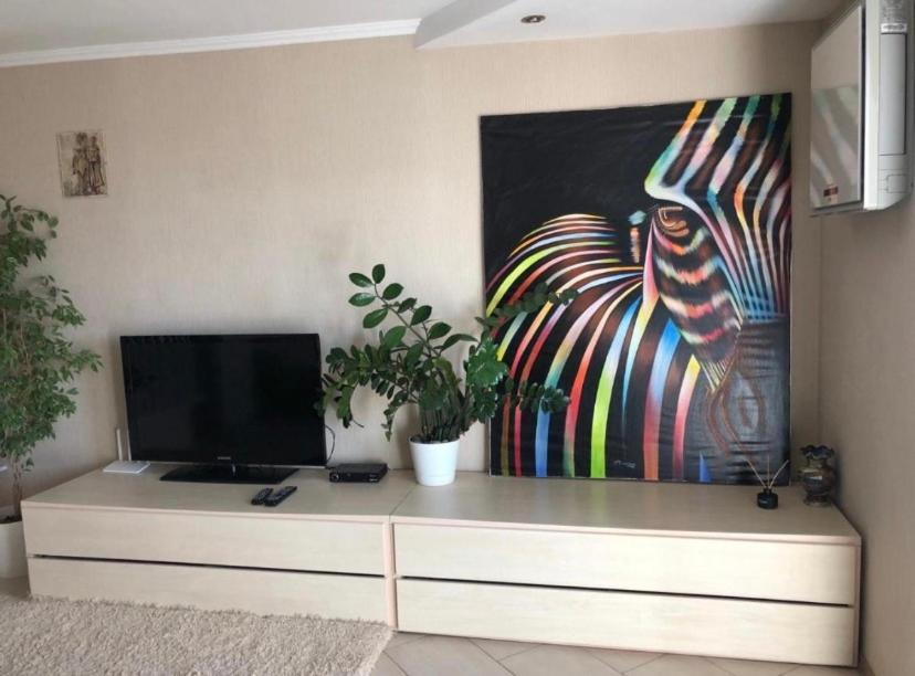 Apartment In The Center Cherkasy Bagian luar foto