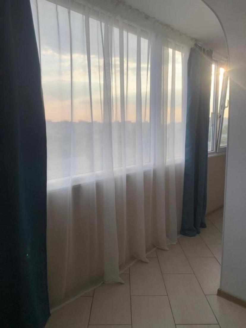 Apartment In The Center Cherkasy Bagian luar foto
